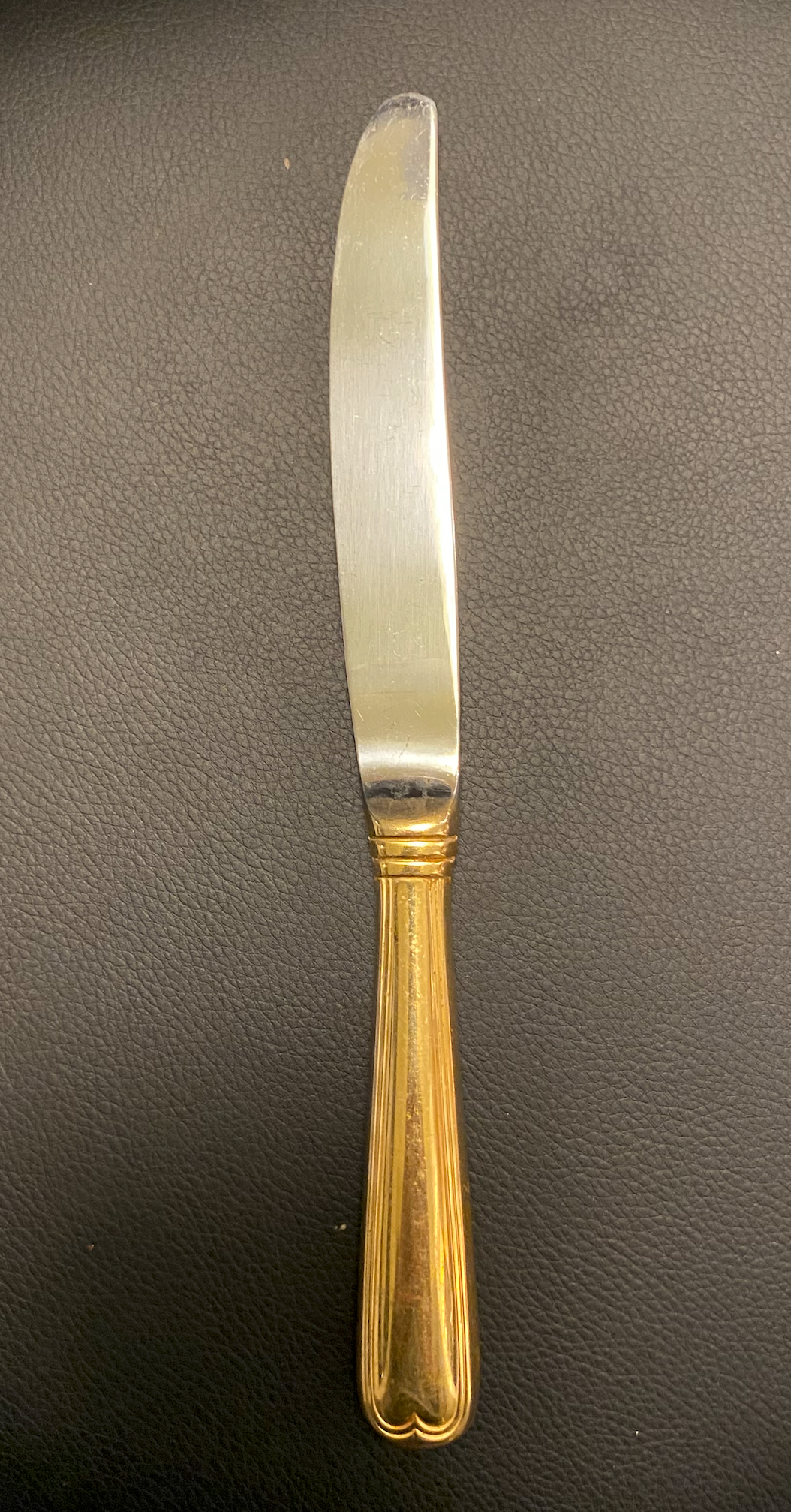 Gold-Finish Butter Knife (Ridgewells)