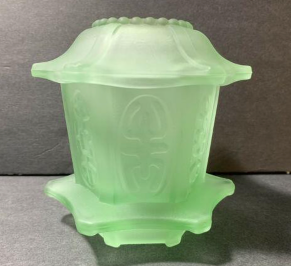 Vintage Homco Frosted Green Pagoda Fairy Lamp