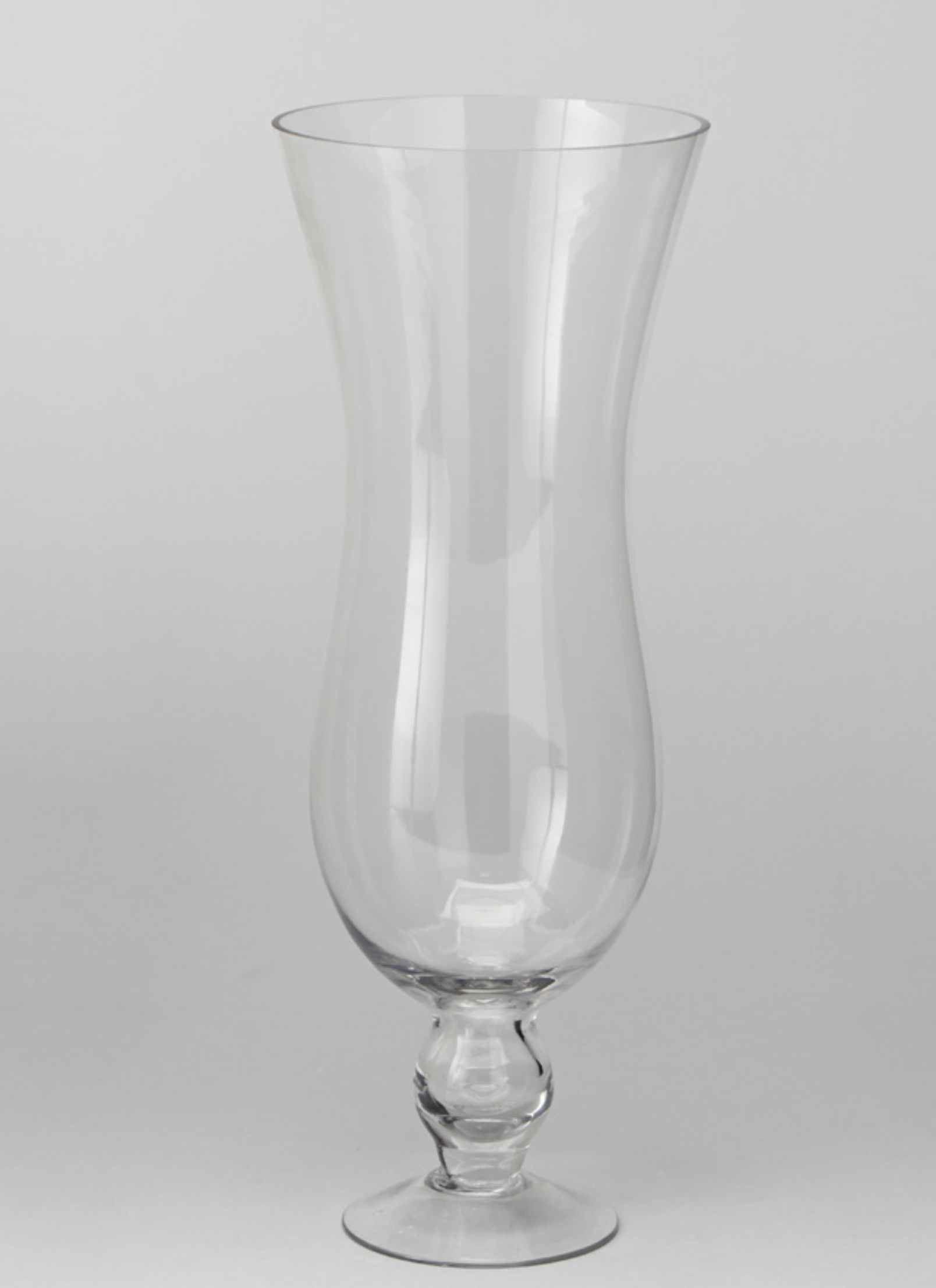 Classic Hurricane Glass – 9 3/8″ H | 3 1/2″ Rim | 3″ Base | 23.5 oz Capacity