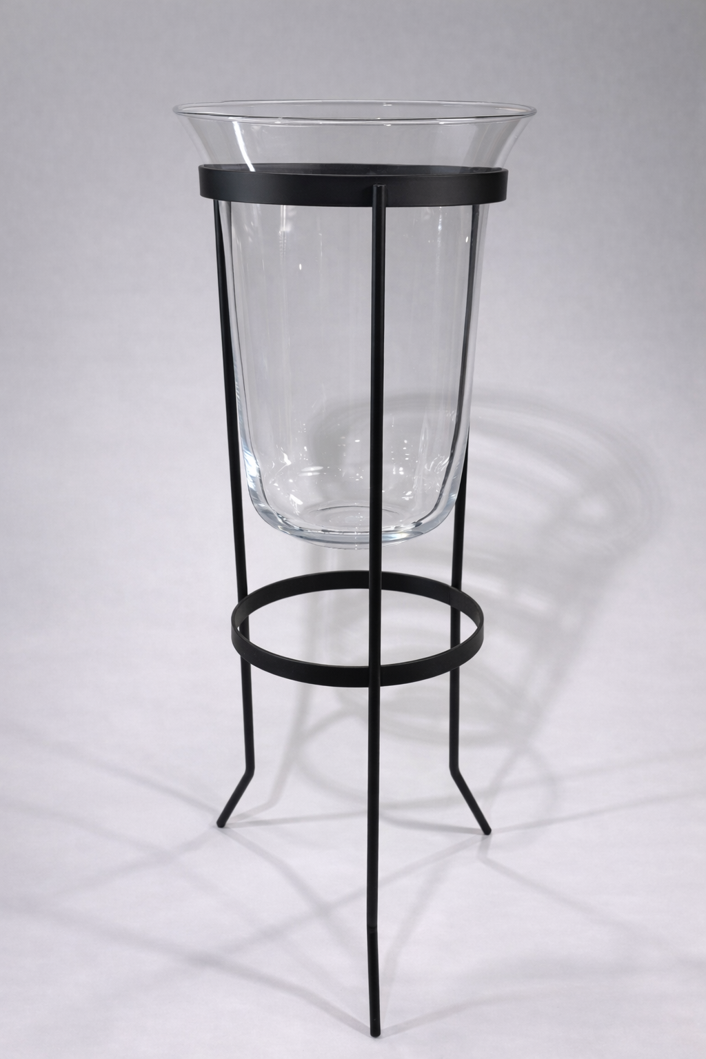 Seville 3-Wick Stand with Glass Hurricane (25″)